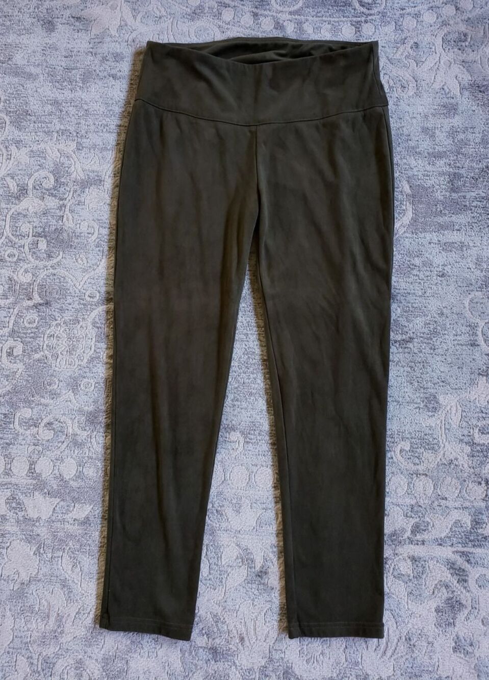 Slim-sation Pants Sz L Green Faux Suede Super Soft Pull On Stretch Ankle Length
